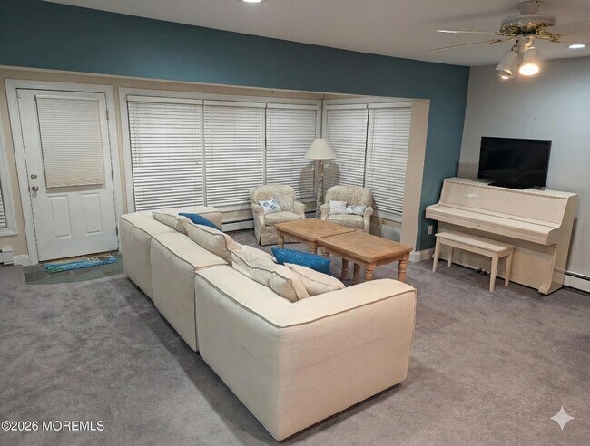 Building Photo - 2400 Oceanfront