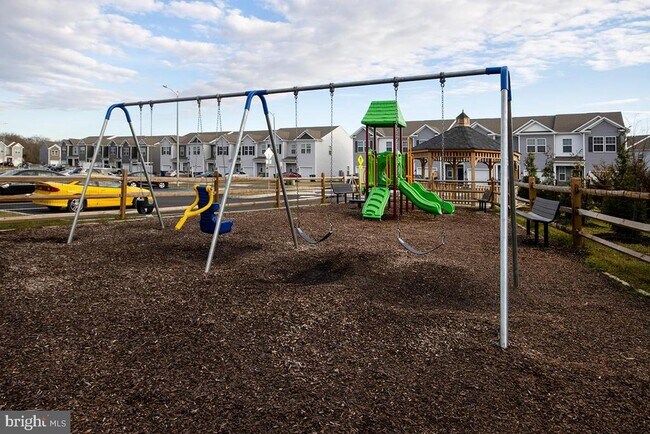 Building Photo - 117 Mazzeo Dr