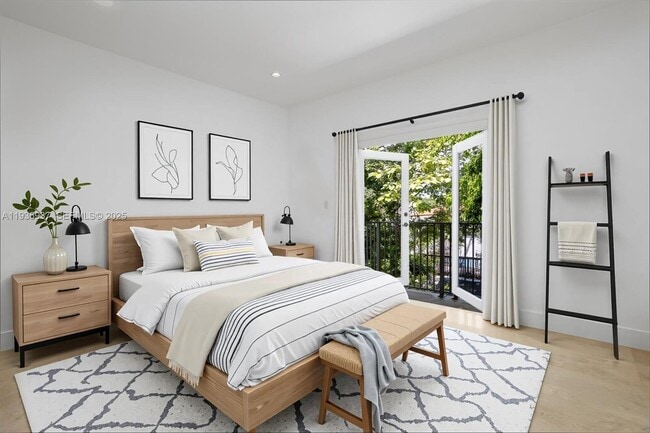 Building Photo - 2784 SW 34th Ave