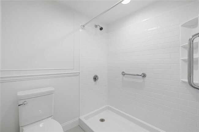 Building Photo - 53 Conanicus Ave