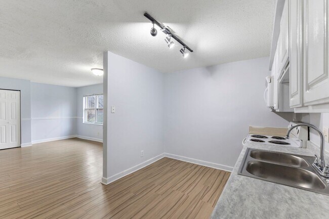 Building Photo - 3520 E Fall Creek Pkwy N Dr