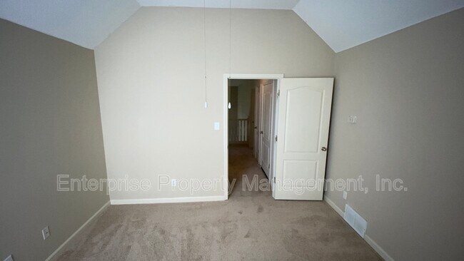 Building Photo - 10204 Sutton Ridge Ln
