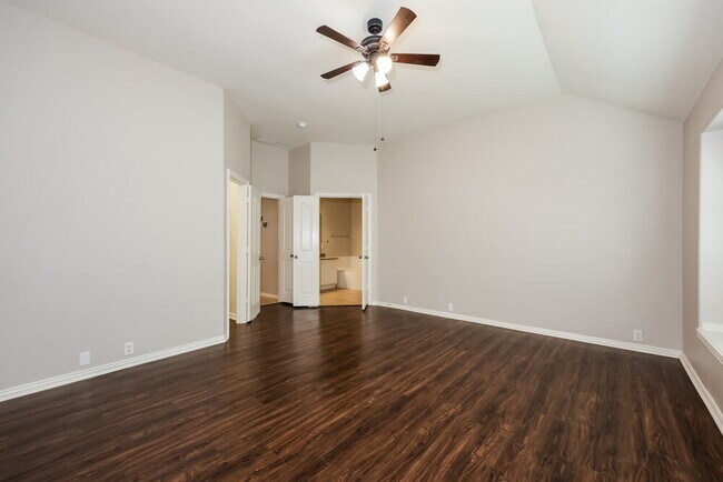 Building Photo - 636 Brooks St