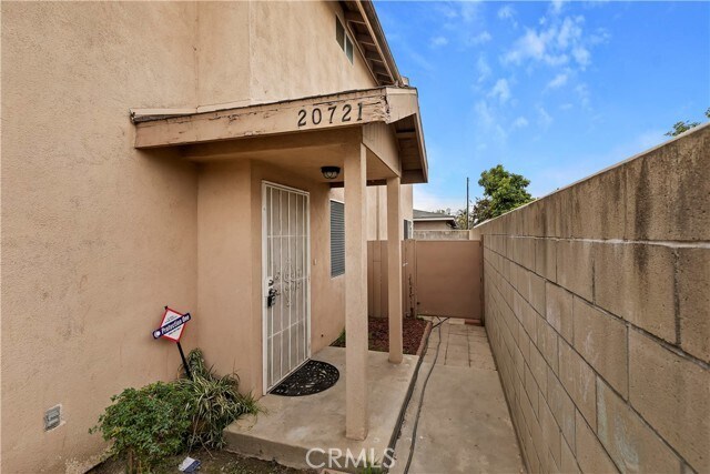 Building Photo - 20721 Roseton Ave