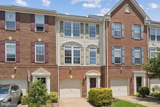 Building Photo - 2928 Huntington Grove Square