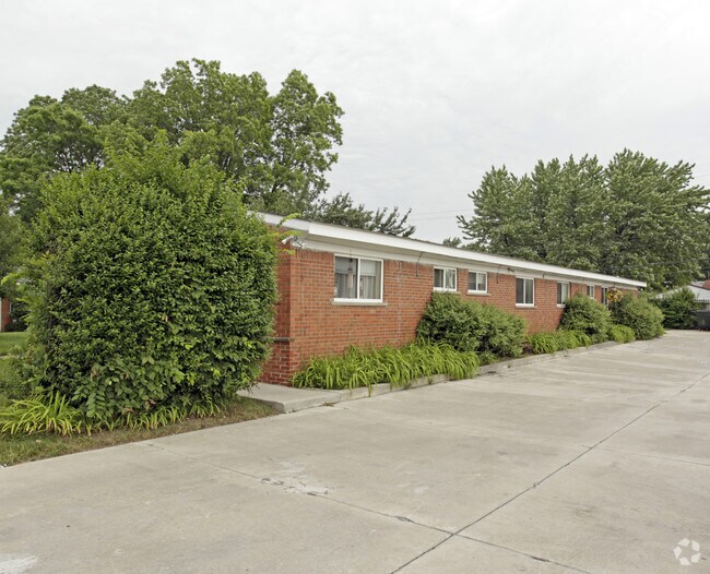 Building Photo - Torrey Court