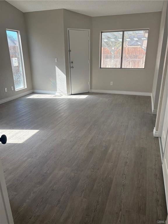 Building Photo - 37543 Royal Ct