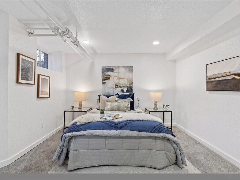 Building Photo - 2400 E 13th Ave