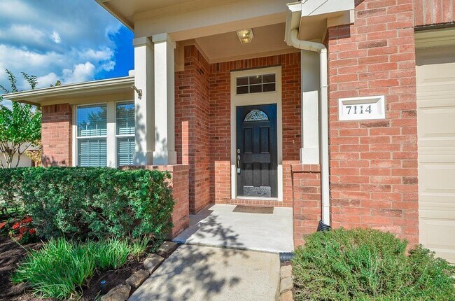 Building Photo - 7114 Cornflower Ln
