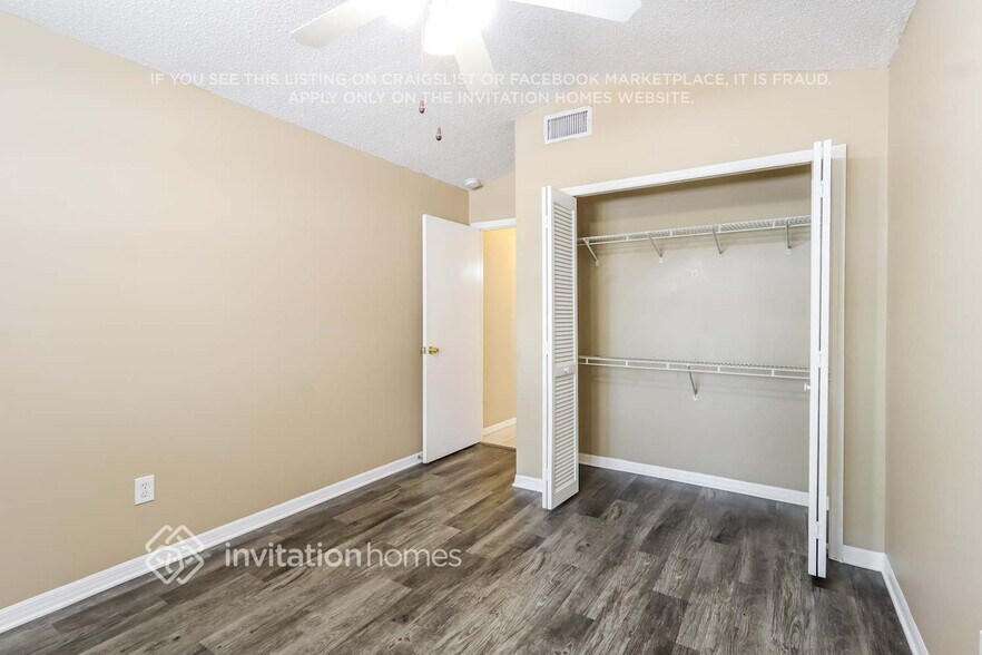 Building Photo - 24515 Crosscut Rd