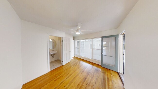 Building Photo - 3BD/2BA on Dorothy Drive!