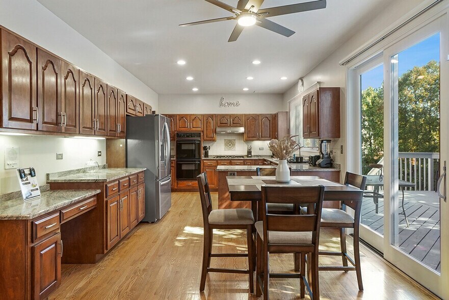 Building Photo - 1203 Harmony Ct