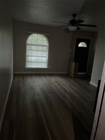 Building Photo - 811 Quail Terrace