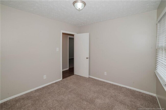 Building Photo - 6615 Grist Mill Rd