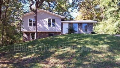 Building Photo - 1036 Arcadia Cir