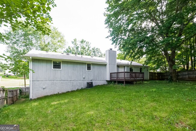 Building Photo - 4554 Cresant Ln