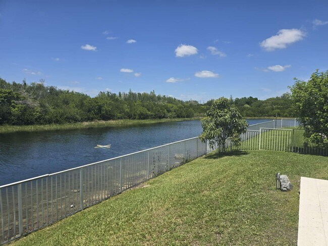 Building Photo - 2755 SW 165th Ave