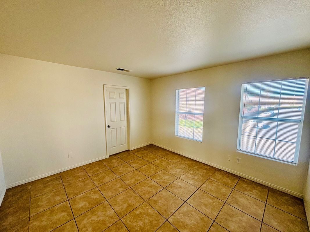 Building Photo - 40350 Maravilla Dr