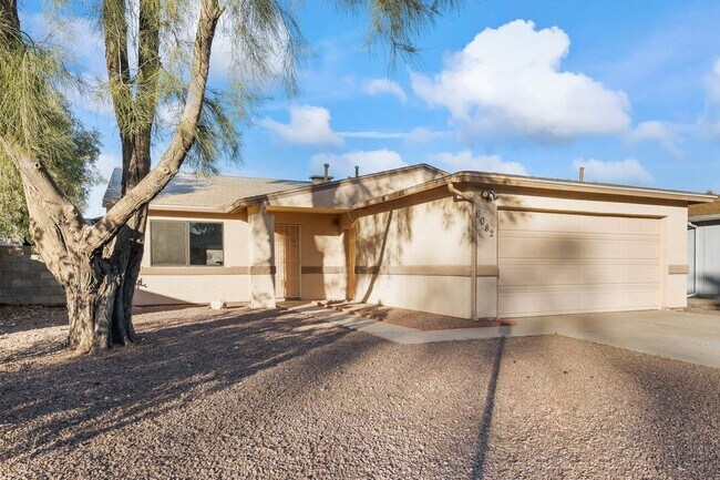Building Photo - 6082 S Birchwood Dr