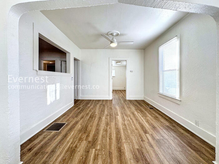 Building Photo - 4902 Meade St