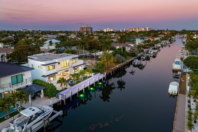 Building Photo - 2650 NE 48th Ct