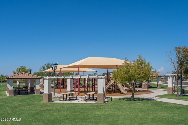 Building Photo - 9036 S 169th Dr