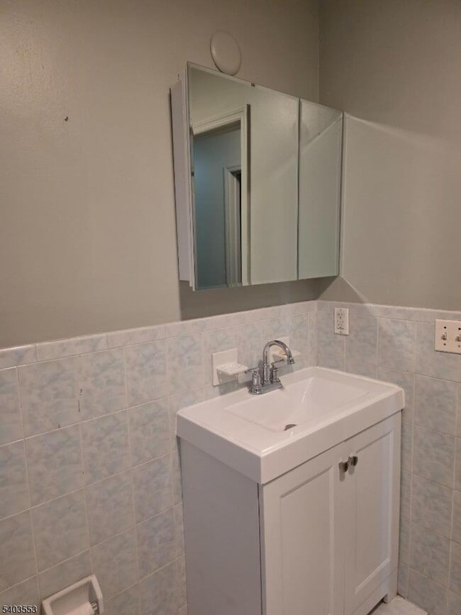 Building Photo - 1025 Lafayette St