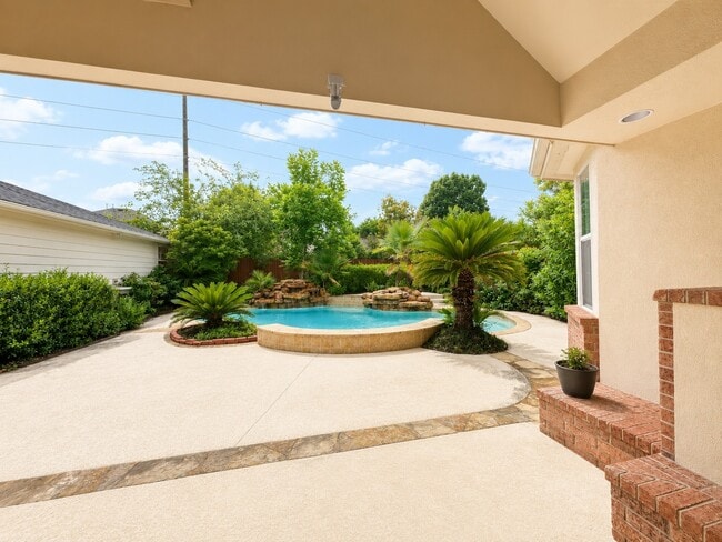 Building Photo - 12506 Aliso Bend Ln