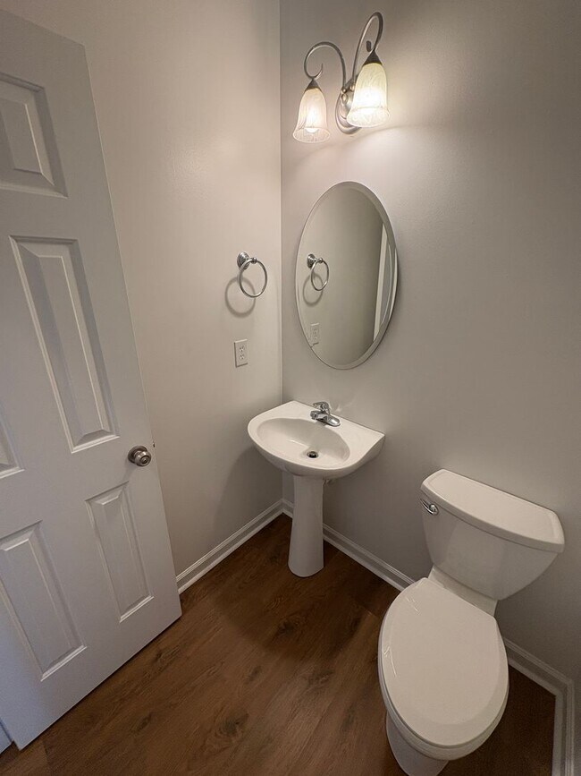 Building Photo - Charming 3/2.5 Easley Home Available Now!