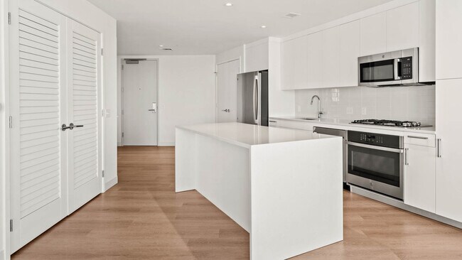 Building Photo - 35 Lomasney Wy