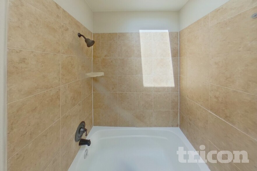 Building Photo - 2674 Deliverance Dr
