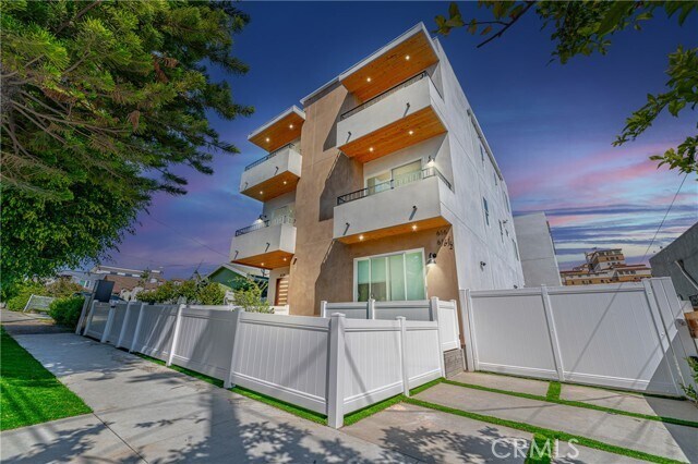 Building Photo - 614 N Rampart Blvd