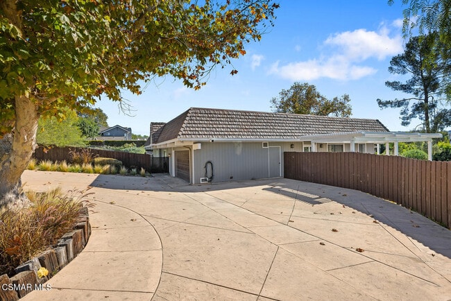 Building Photo - 11316 Barranca Rd