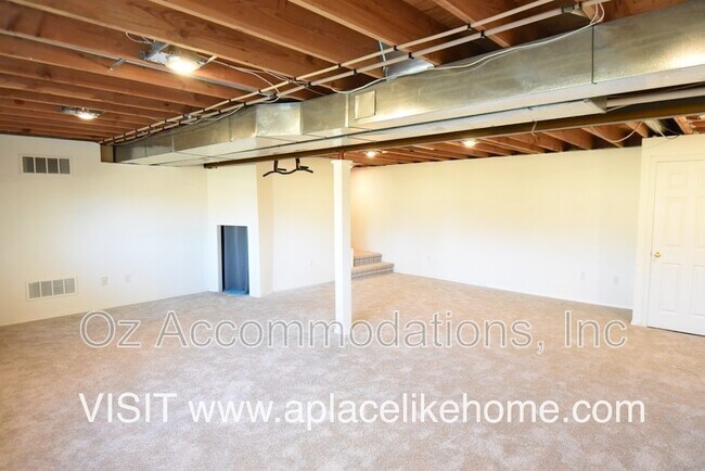 Building Photo - 14697 S Gallery St