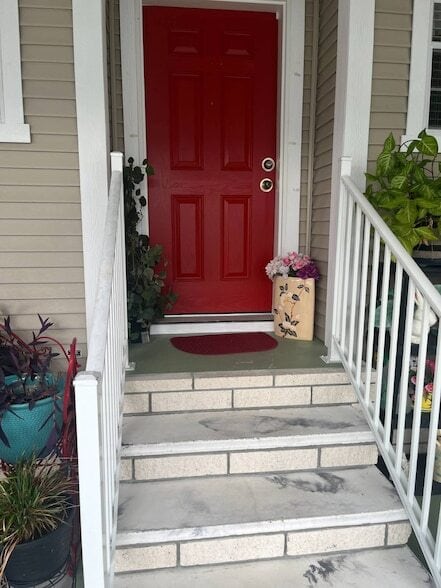 Building Photo - 5904 SW 59th Ln