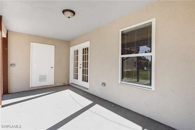 Building Photo - 5453 16th Pl SW