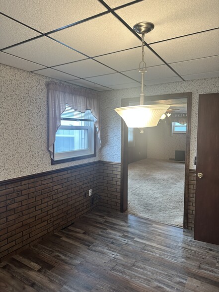 Building Photo - 2631 Tatham Rd