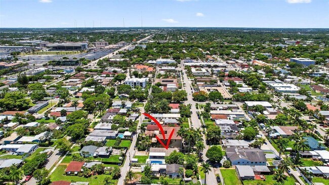 Building Photo - 1622 Mayo St