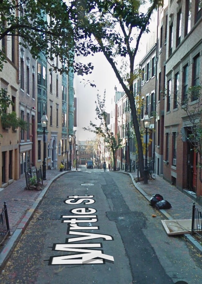 Building Photo - 68 Myrtle St