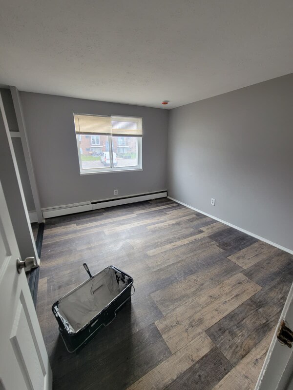 Building Photo - 13430 Euclid Ave