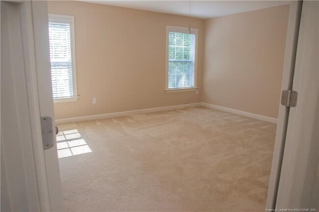 Building Photo - 44 Coswell Ct