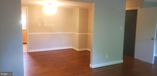 Building Photo - 9109 Barrick St