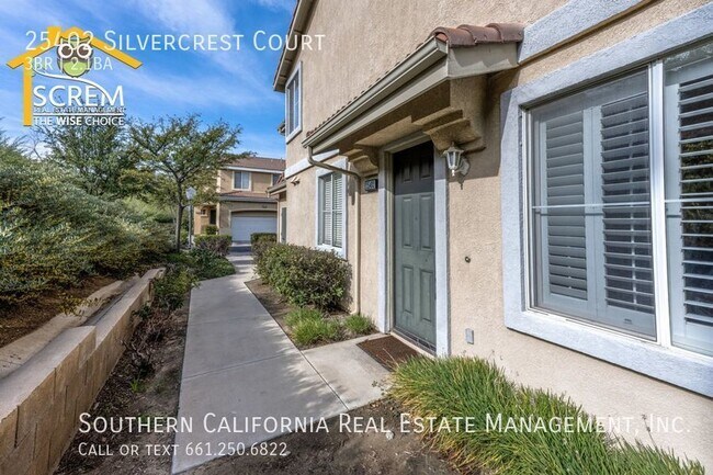 Building Photo - Three Bedroom + Loft Townhome in Gated Com...