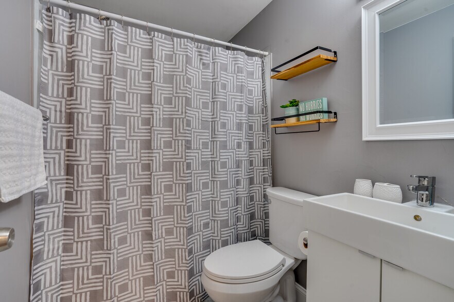 Full renovated bath shared with only one other person - 3030 Ellenwood Dr