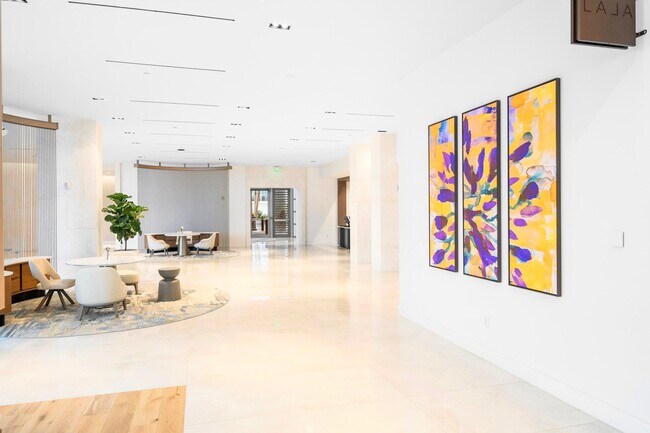 Building Photo - 3100 N Ocean Dr