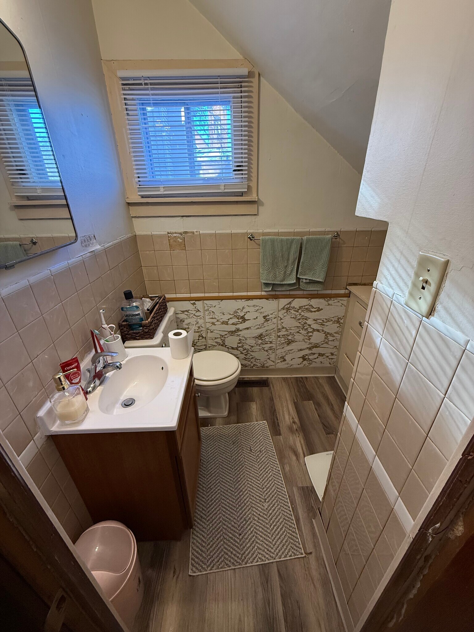 Building Photo - 1026 Oxford Ave