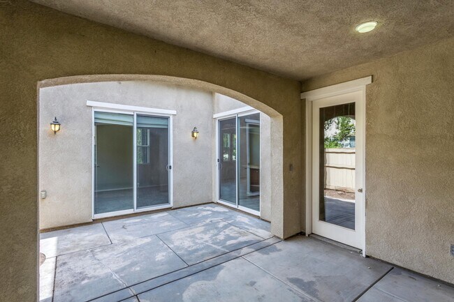 Building Photo - Harlan Ranch Home for Lease