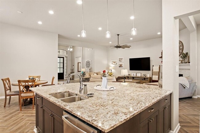 Building Photo - 13013 Deep Marine Dr