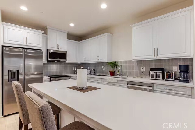 Building Photo - 243 S Sand Palm Dr