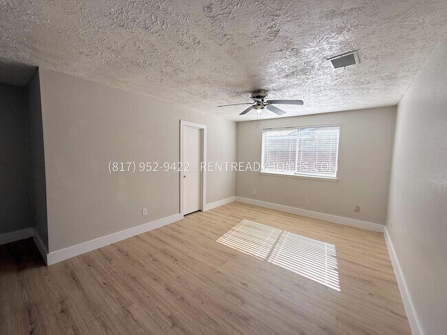 Building Photo - 522 Kenwood Ln